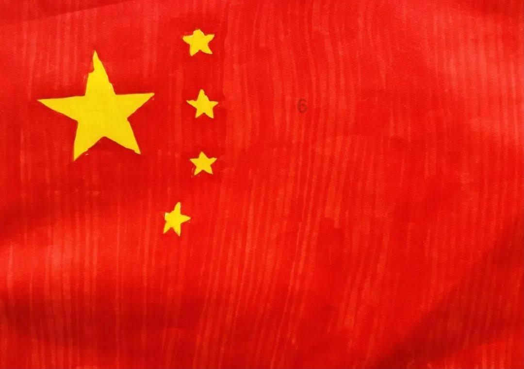 货车超高被卡桥下 机场暖心助力通行